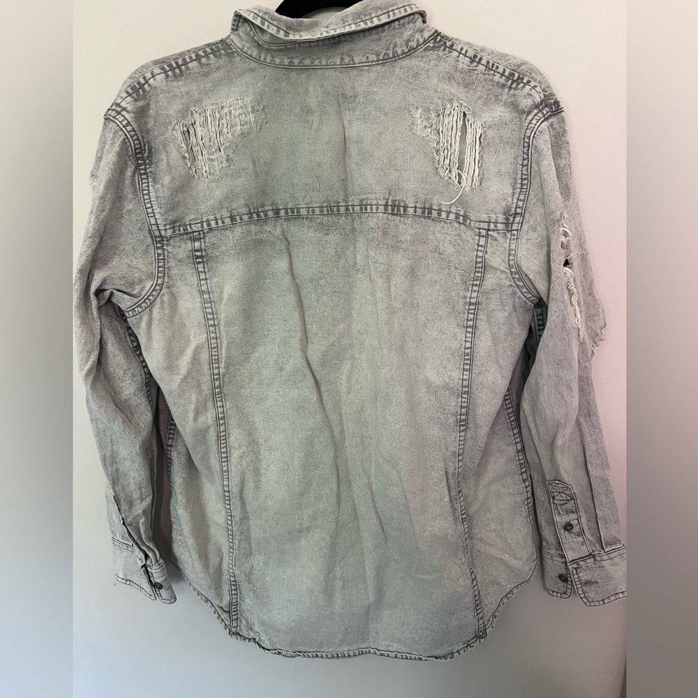 American Eagle Button Down Light Grey Top - image 4